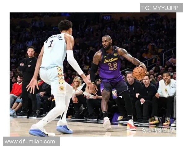 12月22日湖人与鹈鹕精彩对决录像回放全程回顾与精彩瞬间分析 12月22日湖人与鹈鹕精彩对决录像回放全程回顾与精彩瞬间分析