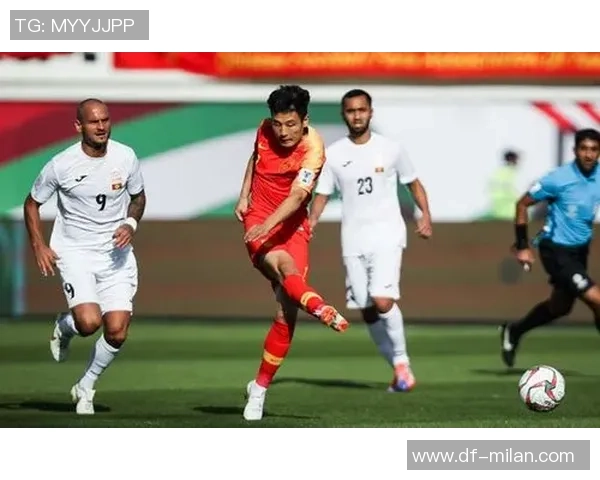 里皮临场调整果断恒大对阵辽宁连换两人力求逆转局势 里皮临场调整果断恒大对阵辽宁连换两人力求逆转局势